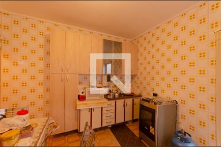 Casa à venda com 125m², 4 quartos e 2 vagas Casa à venda com 125m², 4 quartos e 2 vagasCozinha