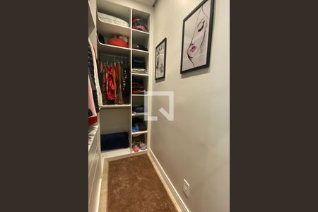 Apartamento à venda com 46m², 1 quarto e 1 vagaCloset da suíte