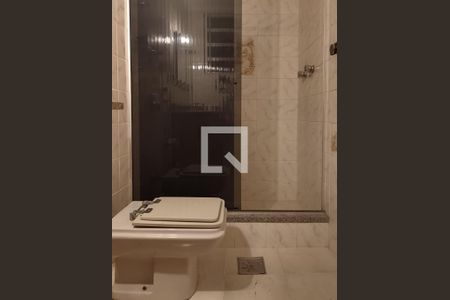 Apartamento para alugar com 120m², 3 quartos e 2 vagas Apartamento para alugar com 120m², 3 quartos e 2 vagasBanheiro da Suíte