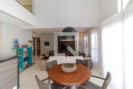 Casa de condomínio à venda com 184m², 3 quartos e 4 vagas Casa de condomínio à venda com 184m², 3 quartos e 4 vagasSalas