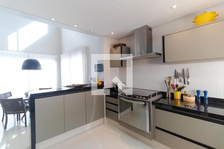 Casa de condomínio à venda com 184m², 3 quartos e 4 vagas Casa de condomínio à venda com 184m², 3 quartos e 4 vagasCozinha