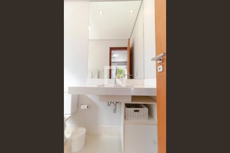 Casa de condomínio à venda com 184m², 3 quartos e 4 vagas Casa de condomínio à venda com 184m², 3 quartos e 4 vagasBanheiro da Suite 03