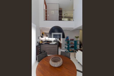 Casa de condomínio à venda com 184m², 3 quartos e 4 vagas Casa de condomínio à venda com 184m², 3 quartos e 4 vagasSalas