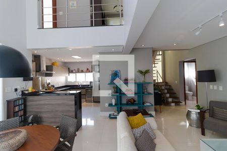 Casa de condomínio à venda com 184m², 3 quartos e 4 vagas Casa de condomínio à venda com 184m², 3 quartos e 4 vagasSalas