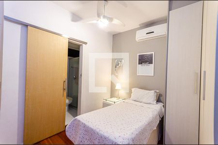 Apartamento à venda com 237m², 4 quartos e 2 vagas Apartamento à venda com 237m², 4 quartos e 2 vagasSuite 3