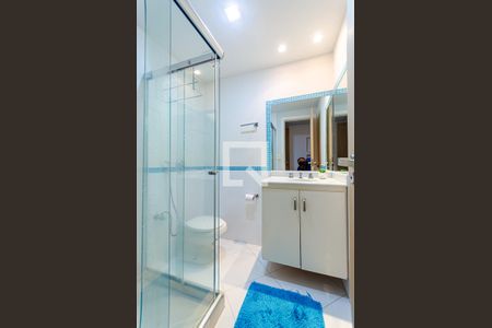 Apartamento à venda com 237m², 4 quartos e 2 vagas Apartamento à venda com 237m², 4 quartos e 2 vagasBanheiro da Suite 1