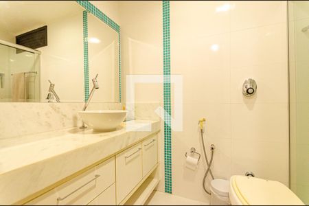 Apartamento à venda com 237m², 4 quartos e 2 vagas Apartamento à venda com 237m², 4 quartos e 2 vagasBanheiro da Suite 3