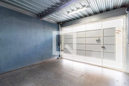 Casa à venda com 130m², 3 quartos e 2 vagasGaragem