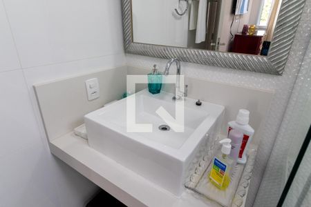 Casa à venda com 130m², 3 quartos e 2 vagasBanheiro da Suíte