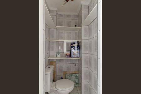 Apartamento para alugar com 104m², 2 quartos e sem vaga Apartamento para alugar com 104m², 2 quartos e sem vagaBanheiro de Serviço