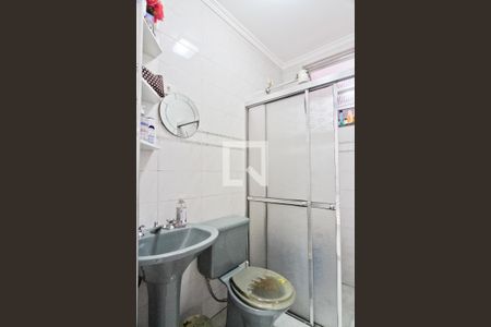 Casa à venda com 250m², 4 quartos e 2 vagas Casa à venda com 250m², 4 quartos e 2 vagasBanheiro de Serviço