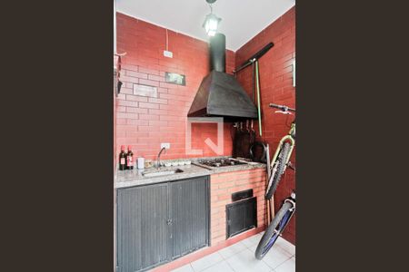 Casa à venda com 250m², 4 quartos e 2 vagas Casa à venda com 250m², 4 quartos e 2 vagasQuintal