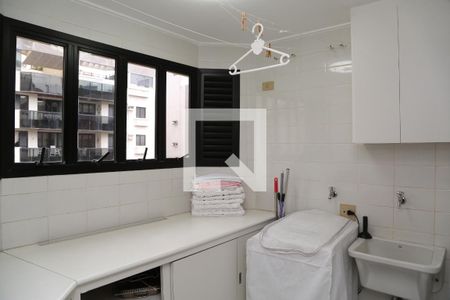 Apartamento para alugar com 120m², 2 quartos e 1 vagaArea de serviço
