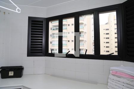 Apartamento para alugar com 120m², 2 quartos e 1 vagaArea de serviço