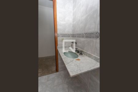 Casa à venda com 431m², 4 quartos e 8 vagas Casa à venda com 431m², 4 quartos e 8 vagasLavabo