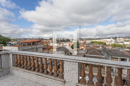 Casa à venda com 431m², 4 quartos e 8 vagas Casa à venda com 431m², 4 quartos e 8 vagasVista da área da piscina