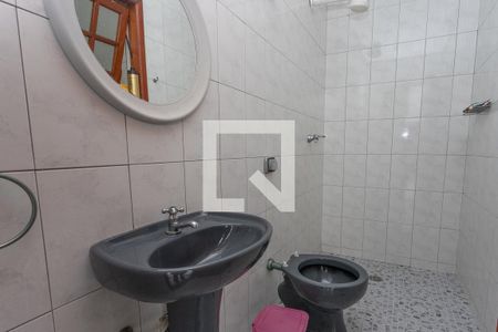 Casa à venda com 431m², 4 quartos e 8 vagas Casa à venda com 431m², 4 quartos e 8 vagasBanheiro de serviço