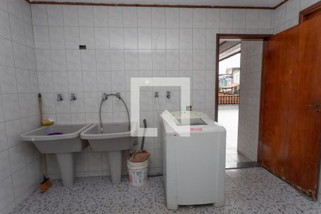 Casa à venda com 431m², 4 quartos e 8 vagas Casa à venda com 431m², 4 quartos e 8 vagasÁrea de serviço