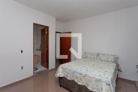 Casa à venda com 431m², 4 quartos e 8 vagas Casa à venda com 431m², 4 quartos e 8 vagasQuarto 4 - suíte