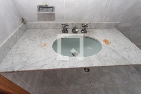 Casa à venda com 431m², 4 quartos e 8 vagas Casa à venda com 431m², 4 quartos e 8 vagasLavabo