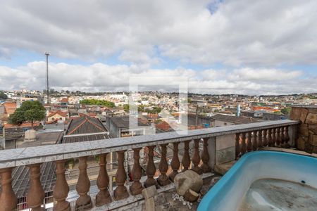 Casa à venda com 431m², 4 quartos e 8 vagas Casa à venda com 431m², 4 quartos e 8 vagasVista da área da piscina