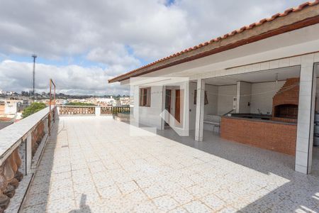 Casa à venda com 431m², 4 quartos e 8 vagas Casa à venda com 431m², 4 quartos e 8 vagasChurrasqueira
