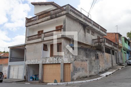 Casa à venda com 431m², 4 quartos e 8 vagas Casa à venda com 431m², 4 quartos e 8 vagasFachada