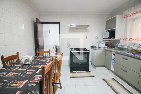 Casa à venda com 116m², 3 quartos e 3 vagascozinha