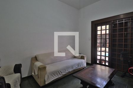 Casa à venda com 600m², 5 quartos e 2 vagasSala de Tv