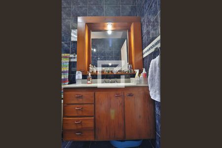 Casa à venda com 600m², 5 quartos e 2 vagasBanheiro do Quarto 1 e 2