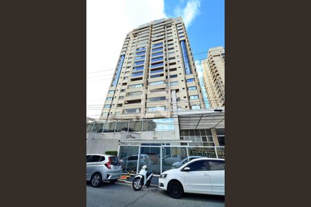 Apartamento à venda com 128m², 3 quartos e 3 vagasFachada