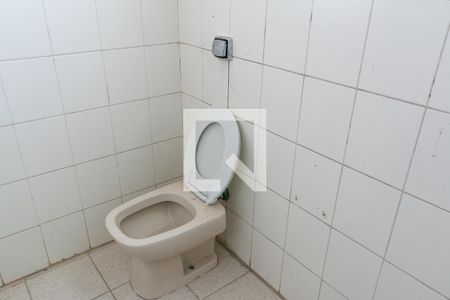 Casa à venda com 380m², 4 quartos e 4 vagasBanheiro 2