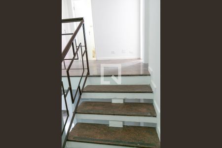 Casa à venda com 380m², 4 quartos e 4 vagasHall