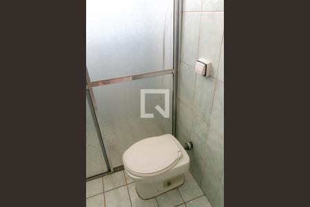 Casa à venda com 380m², 4 quartos e 4 vagasBanheiro da Suíte 1