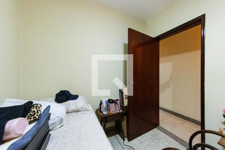 Casa à venda com 300m², 3 quartos e 6 vagas Casa à venda com 300m², 3 quartos e 6 vagasQuarto 2