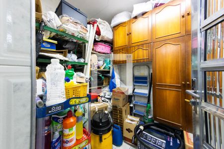 Casa à venda com 300m², 3 quartos e 6 vagas Casa à venda com 300m², 3 quartos e 6 vagasDespensa