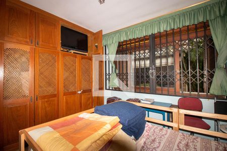 Casa à venda com 100m², 3 quartos e 2 vagasSuíte