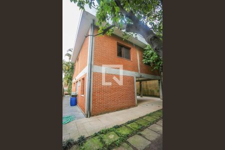 Casa à venda com 300m², 3 quartos e 3 vagas Casa à venda com 300m², 3 quartos e 3 vagasQuintal