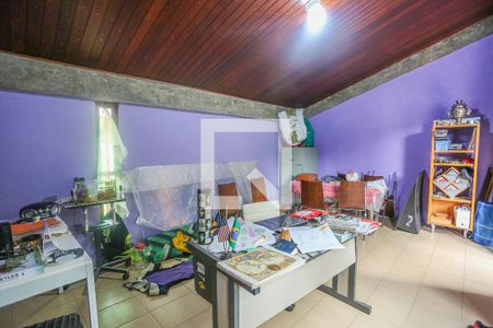 Casa à venda com 300m², 3 quartos e 3 vagas Casa à venda com 300m², 3 quartos e 3 vagasQuarto 2