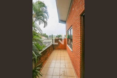 Casa à venda com 300m², 3 quartos e 3 vagas Casa à venda com 300m², 3 quartos e 3 vagasTerraço Quarto 2