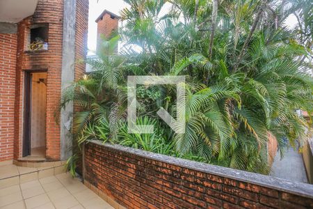 Casa à venda com 300m², 3 quartos e 3 vagas Casa à venda com 300m², 3 quartos e 3 vagasTerraço Quarto 2