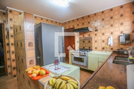 Casa à venda com 300m², 3 quartos e 3 vagas Casa à venda com 300m², 3 quartos e 3 vagasCozinha