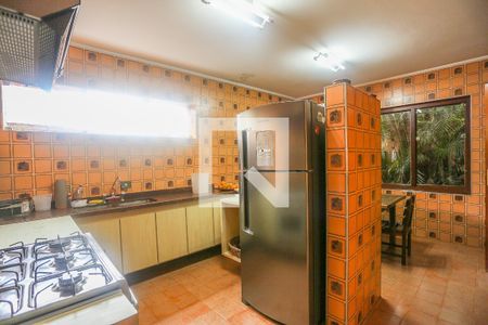 Casa à venda com 300m², 3 quartos e 3 vagas Casa à venda com 300m², 3 quartos e 3 vagasCozinha