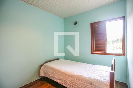 Casa à venda com 300m², 3 quartos e 3 vagas Casa à venda com 300m², 3 quartos e 3 vagasQuarto 1