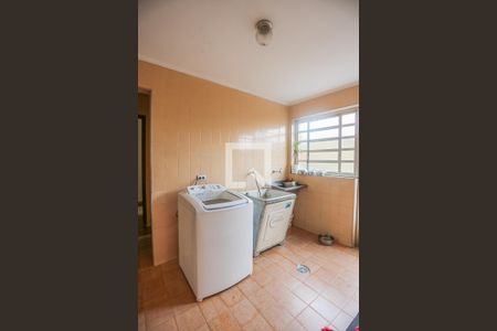 Casa à venda com 300m², 3 quartos e 3 vagas Casa à venda com 300m², 3 quartos e 3 vagasArea de Serviço