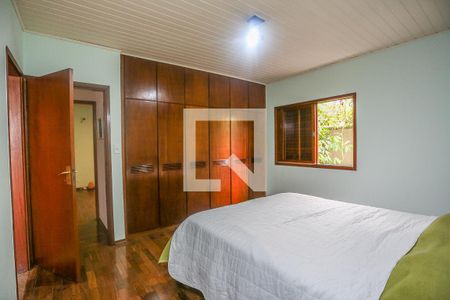 Casa à venda com 300m², 3 quartos e 3 vagas Casa à venda com 300m², 3 quartos e 3 vagasSuite 2