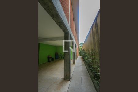 Casa à venda com 300m², 3 quartos e 3 vagas Casa à venda com 300m², 3 quartos e 3 vagasArea Externa