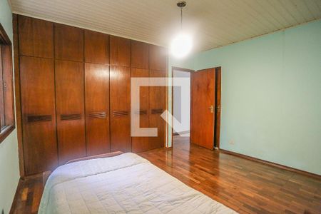 Casa à venda com 300m², 3 quartos e 3 vagas Casa à venda com 300m², 3 quartos e 3 vagasSuite 1