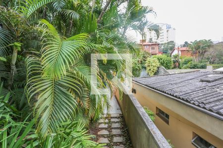 Casa à venda com 300m², 3 quartos e 3 vagas Casa à venda com 300m², 3 quartos e 3 vagasTerraço Quarto 2 Vista