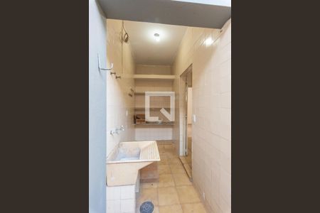 Casa à venda com 155m², 3 quartos e 5 vagas Casa à venda com 155m², 3 quartos e 5 vagasÁrea de Serviço